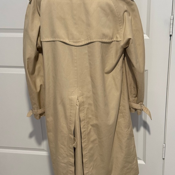 Burberry Tan Trench Coat with Plaid Lining - Picture 4 of 10